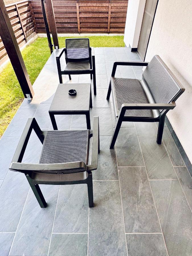 Appartamento Express Estates Lisaura Esterno foto